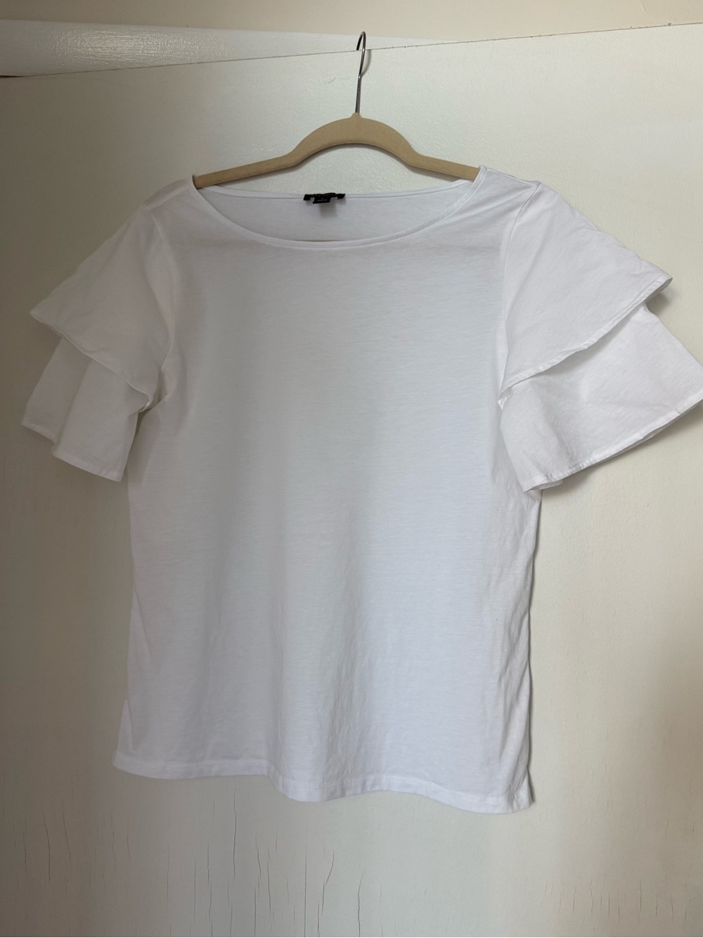 Ann Taylor White Ruffle Sleeve Tee